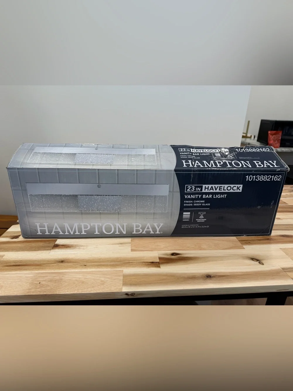 New Hampton Bar 23 in. Havelock Chrome Vanity Bar Light